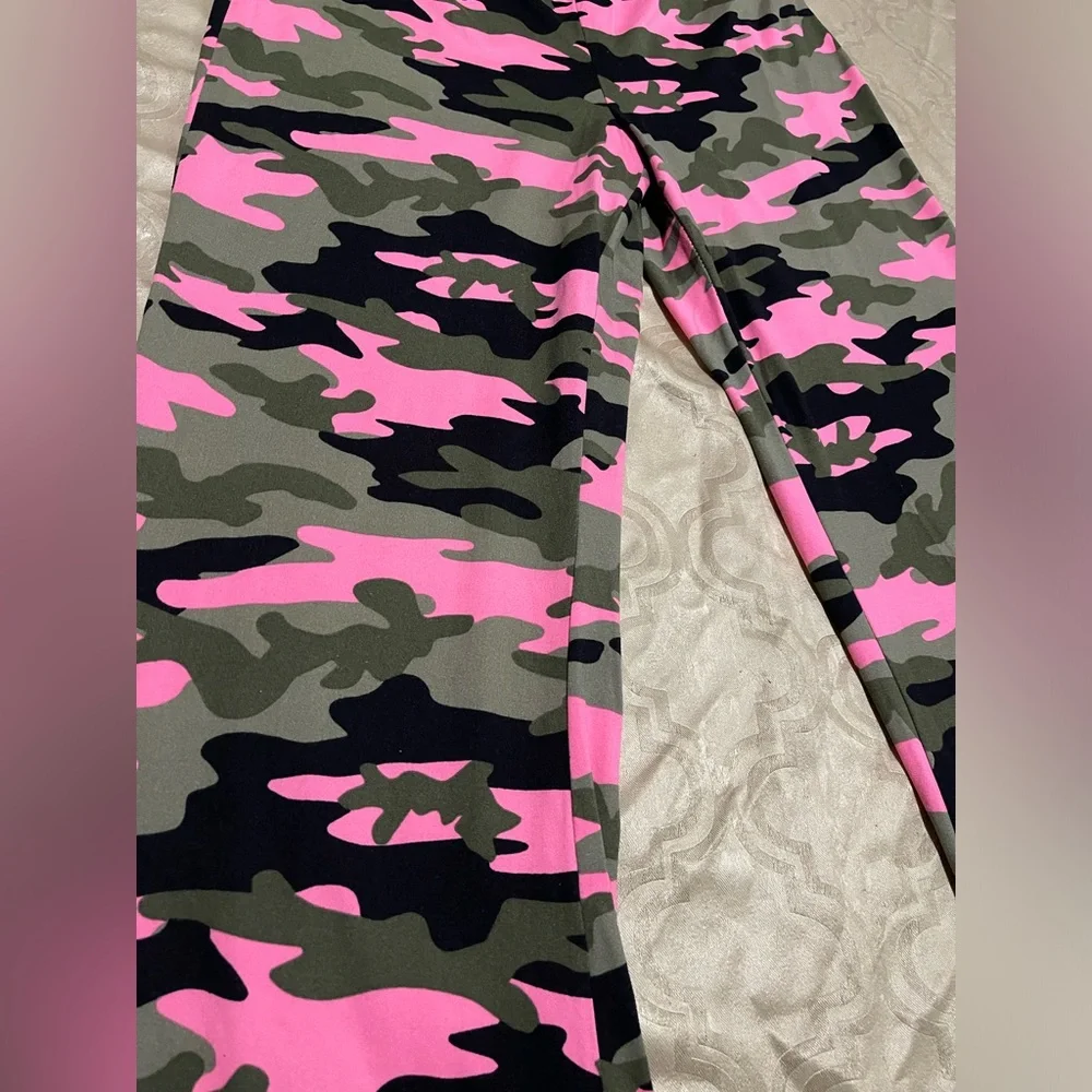 Pink Camouflage Flare Pants - Picture 3 of 4